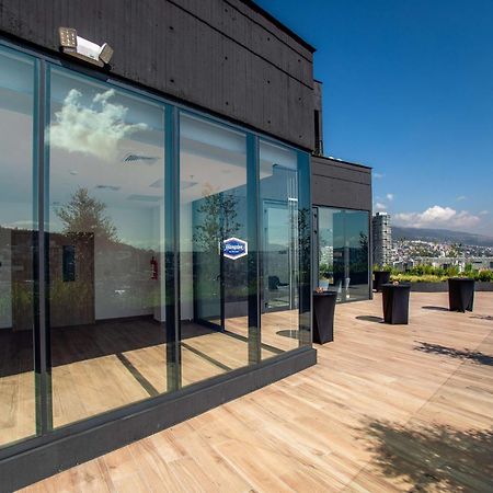 Hampton By Hilton Quito La Carolina Park Hotel Екстериор снимка
