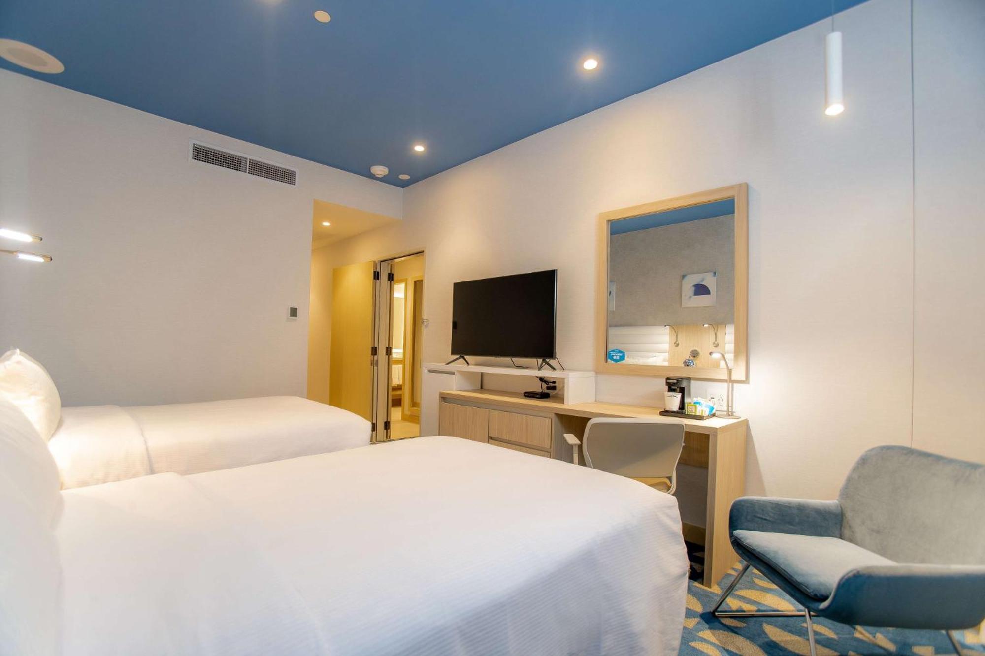 Hampton By Hilton Quito La Carolina Park Hotel Екстериор снимка