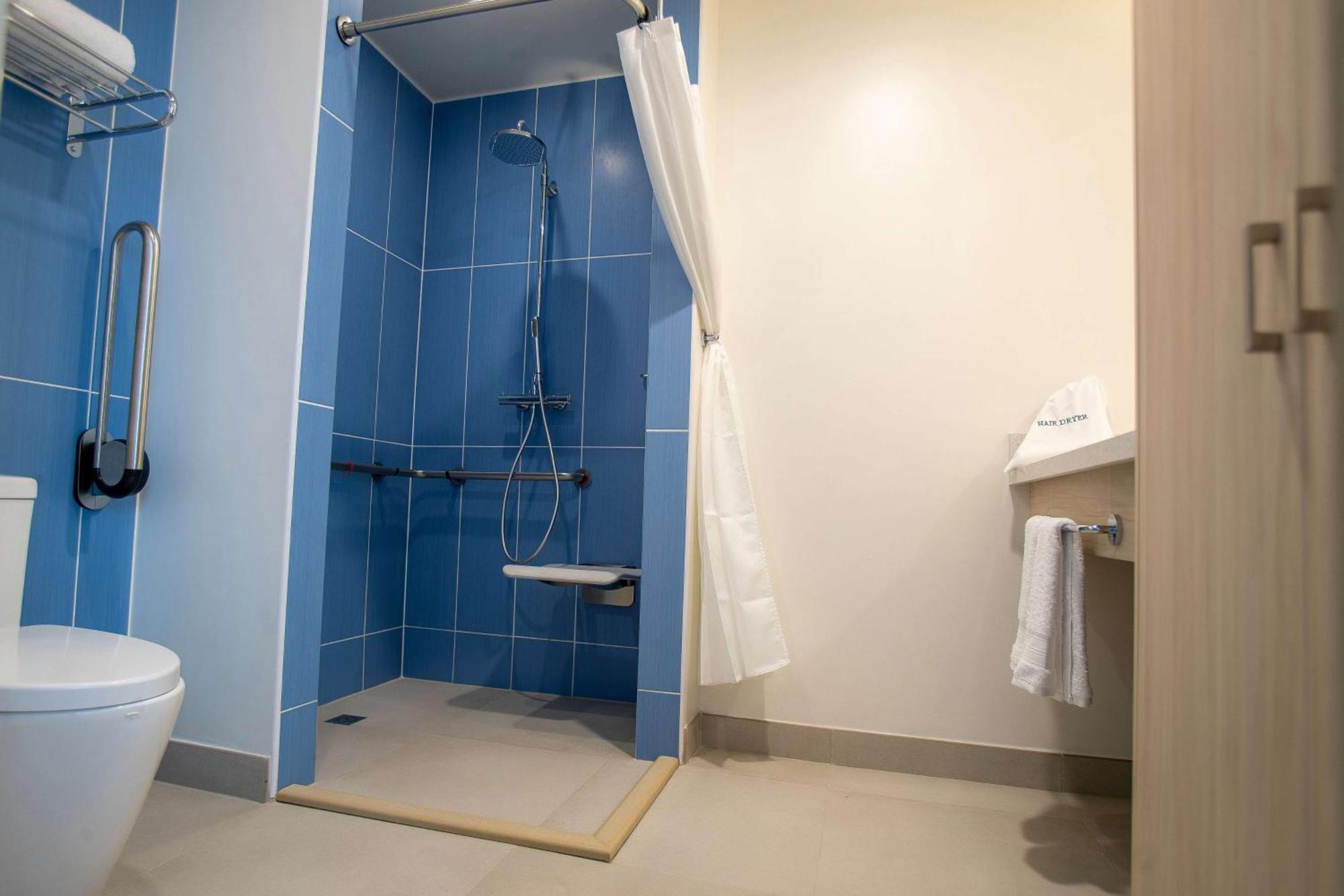 Hampton By Hilton Quito La Carolina Park Hotel Екстериор снимка